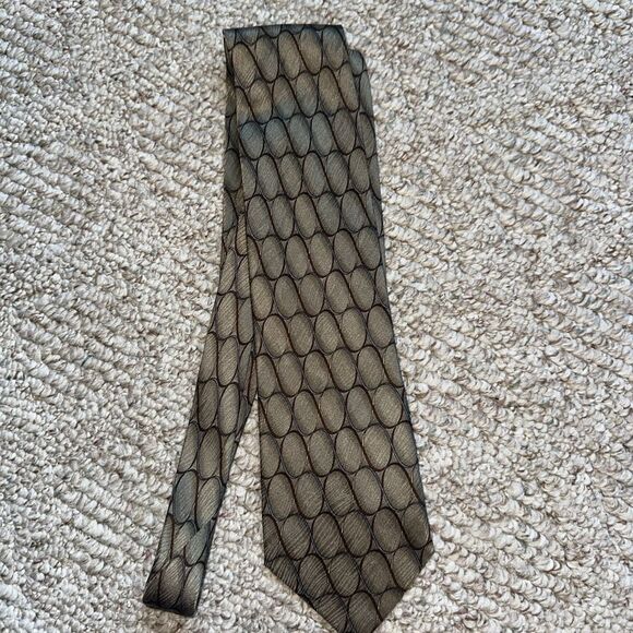bill blass Other - BILL BLASS Men's 100% Silk Neck Tie ~‎ Brown ~ EUC